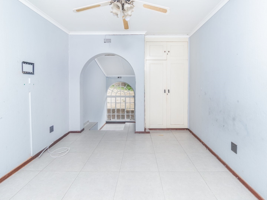 4 Bedroom Property for Sale in Mulbarton Gauteng