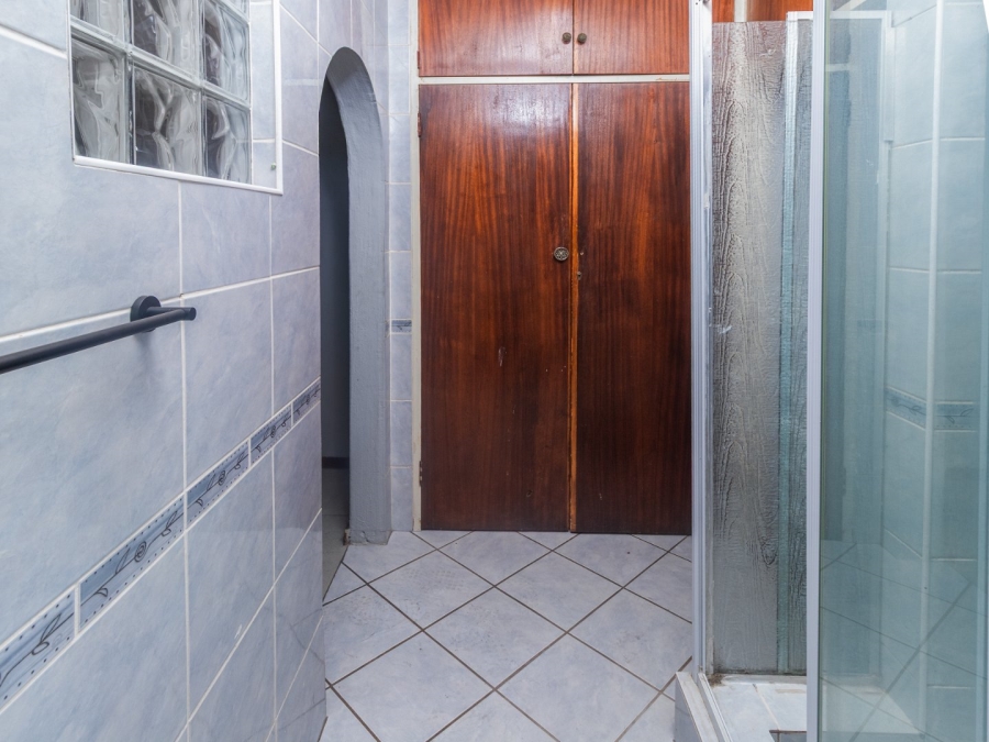 4 Bedroom Property for Sale in Mulbarton Gauteng