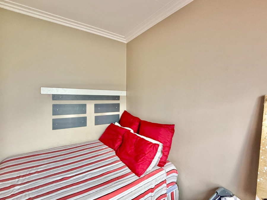 2 Bedroom Property for Sale in South Hills Gauteng