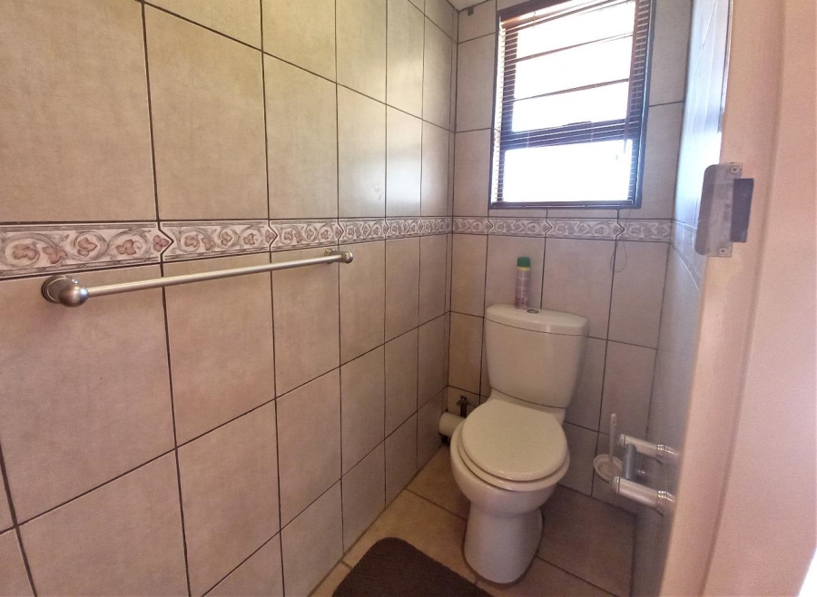 4 Bedroom Property for Sale in Vaal Marina Gauteng