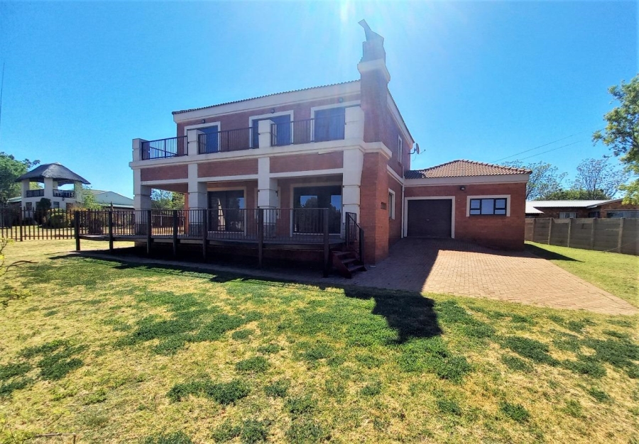 4 Bedroom Property for Sale in Vaal Marina Gauteng