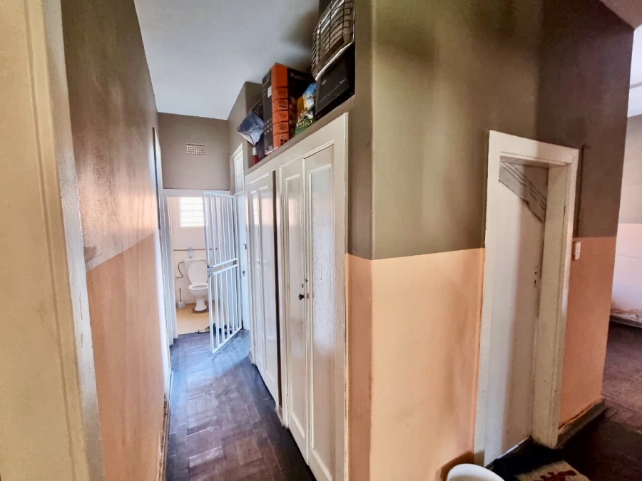 8 Bedroom Property for Sale in Kenilworth Gauteng