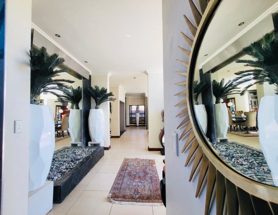 5 Bedroom Property for Sale in Blue Valley Golf Estate Gauteng