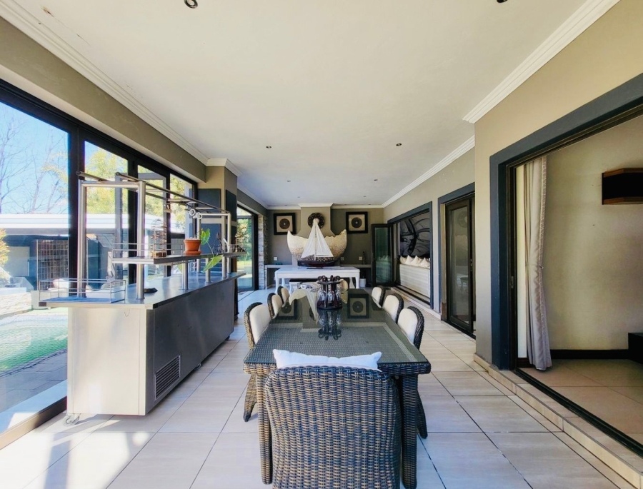 5 Bedroom Property for Sale in Blue Valley Golf Estate Gauteng