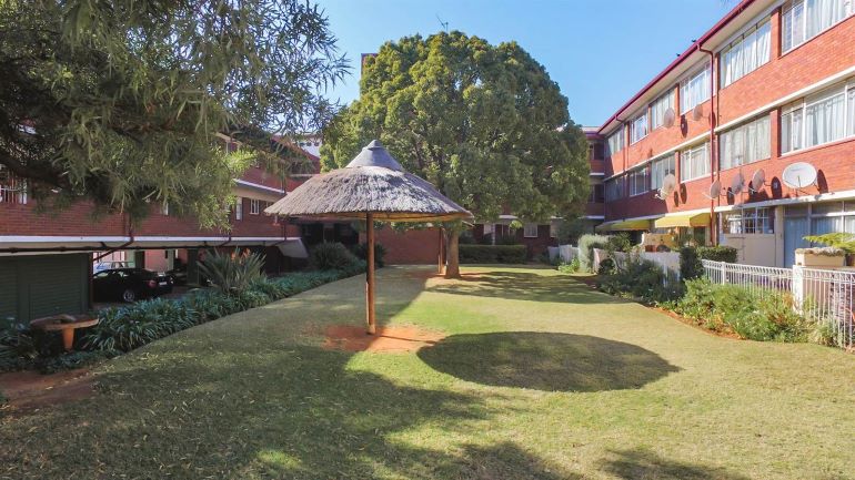 1 Bedroom Property for Sale in Gezina Gauteng