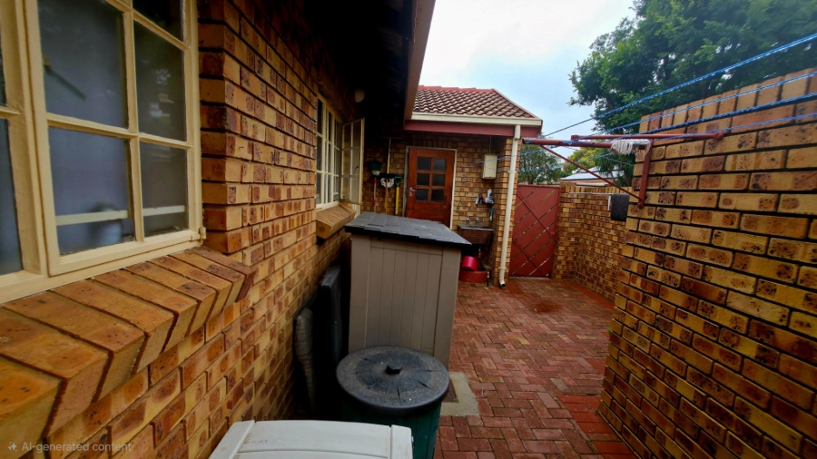 3 Bedroom Property for Sale in Eldoraigne Gauteng