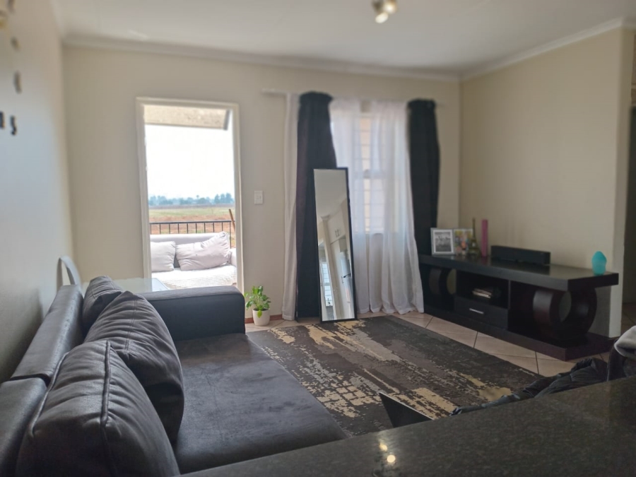 To Let 2 Bedroom Property for Rent in Albertsdal Gauteng