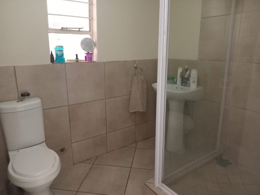 To Let 2 Bedroom Property for Rent in Albertsdal Gauteng