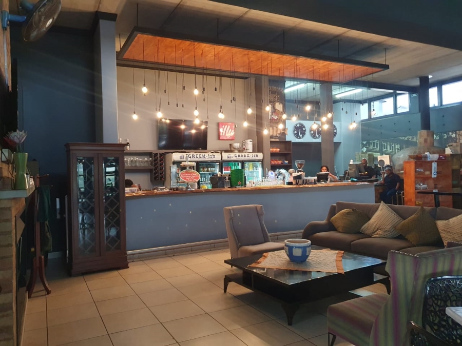 To Let 1 Bedroom Property for Rent in Modderfontein Gauteng