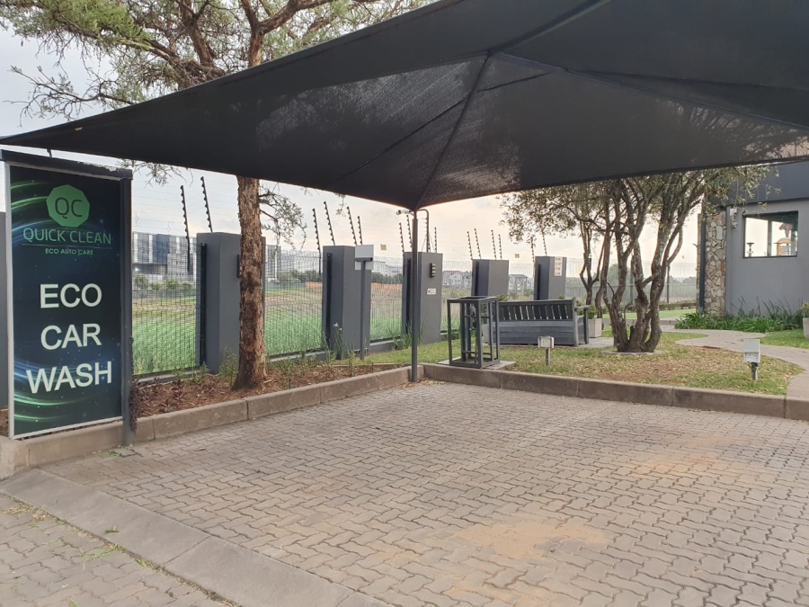 To Let 1 Bedroom Property for Rent in Modderfontein Gauteng