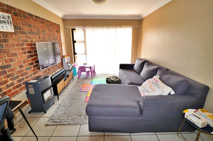 2 Bedroom Property for Sale in Wychwood Gauteng