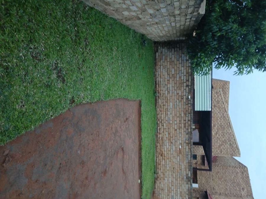 2 Bedroom Property for Sale in Soshanguve WW Gauteng