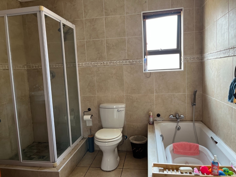3 Bedroom Property for Sale in Vanderbijlpark SW 5 Gauteng
