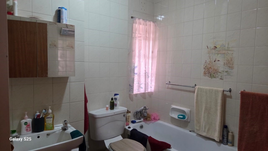 2 Bedroom Property for Sale in Sunair Park Gauteng