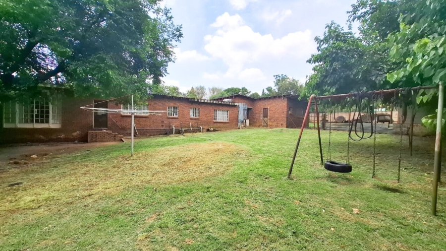 Commercial Property for Sale in Glen Austin Gauteng