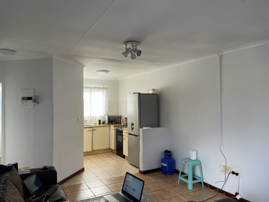 To Let 1 Bedroom Property for Rent in Vorna Valley Gauteng