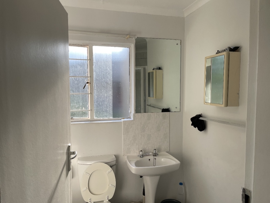 To Let 1 Bedroom Property for Rent in Vorna Valley Gauteng