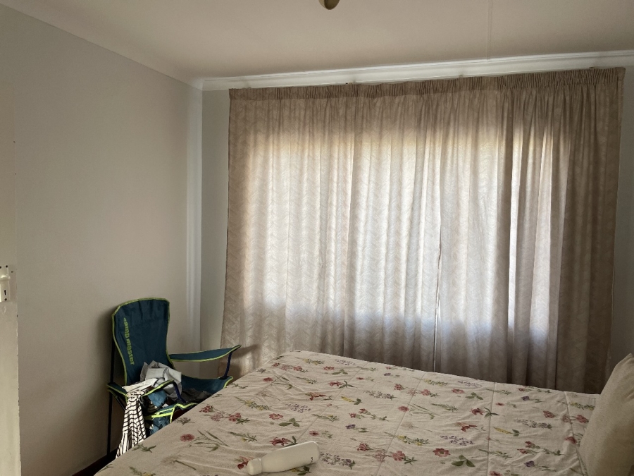 To Let 1 Bedroom Property for Rent in Vorna Valley Gauteng