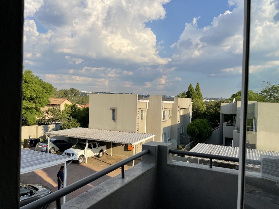To Let 1 Bedroom Property for Rent in Vorna Valley Gauteng