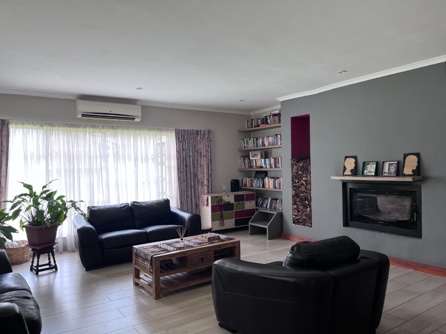 4 Bedroom Property for Sale in Vanderbijlpark SW 5 Gauteng