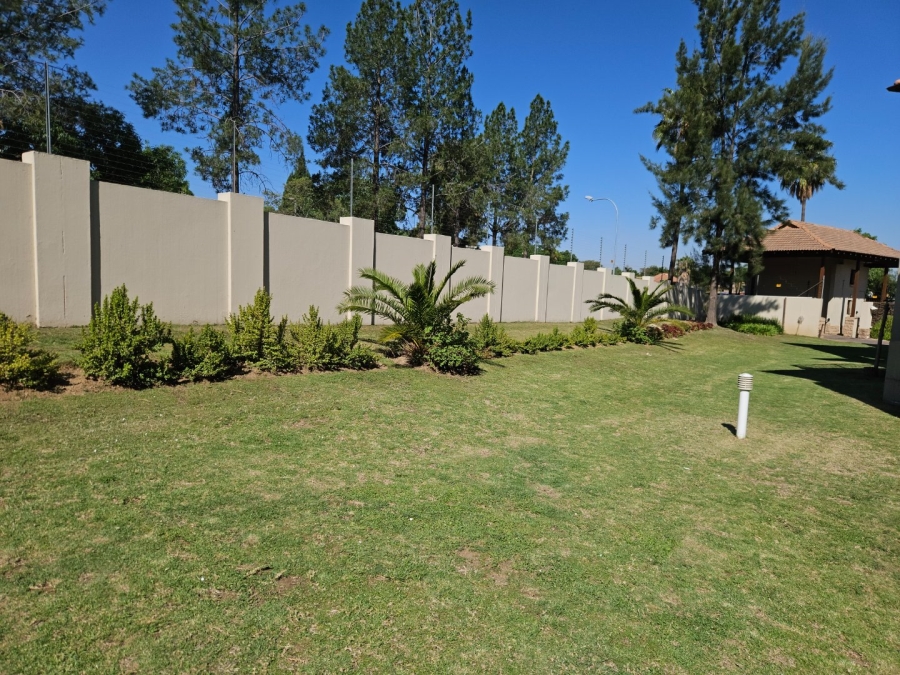 3 Bedroom Property for Sale in Broadacres Gauteng