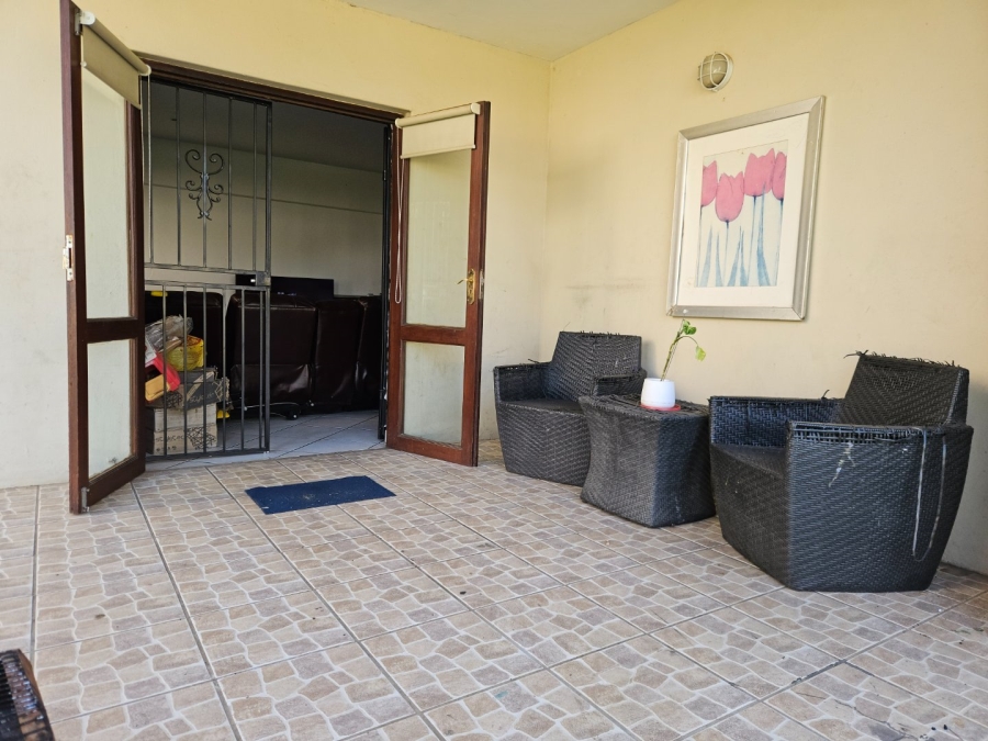 3 Bedroom Property for Sale in Broadacres Gauteng