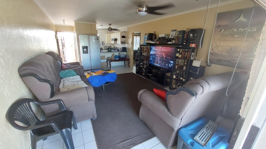 2 Bedroom Property for Sale in Vanderbijlpark SW 5 Gauteng