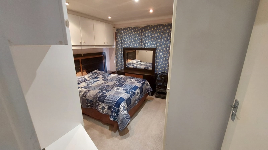 2 Bedroom Property for Sale in Vanderbijlpark SW 5 Gauteng