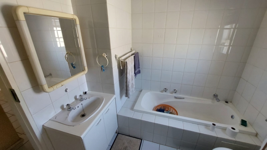 2 Bedroom Property for Sale in Vanderbijlpark SW 5 Gauteng