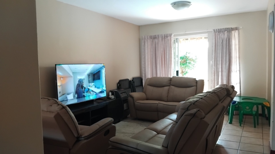 2 Bedroom Property for Sale in Halfway Gardens Gauteng