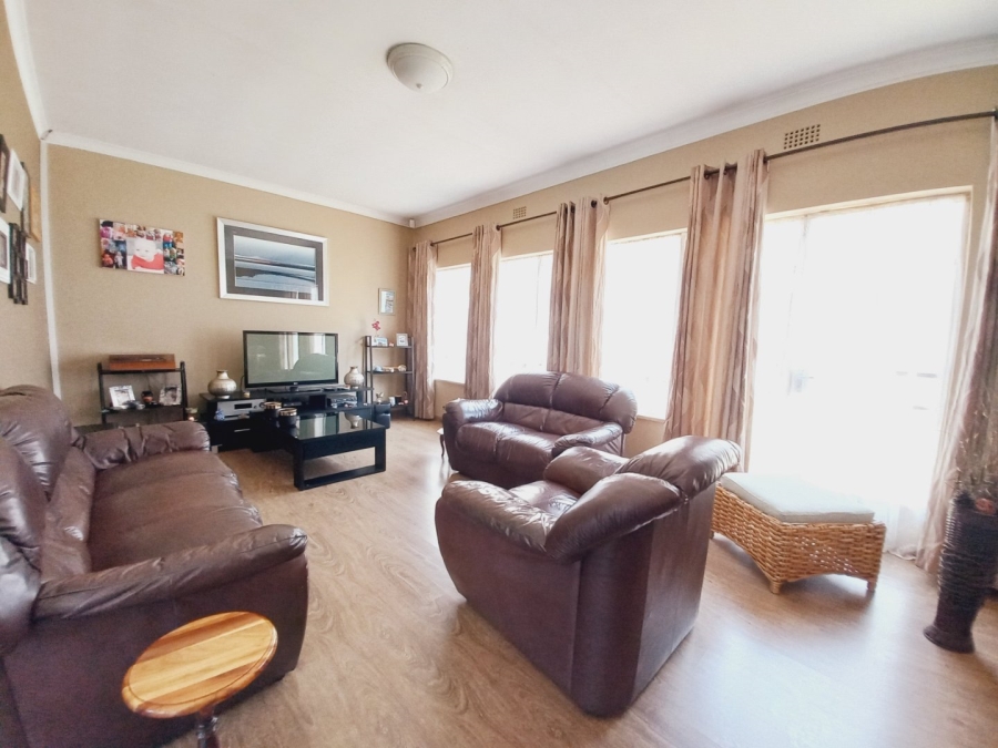 3 Bedroom Property for Sale in Symhurst Gauteng