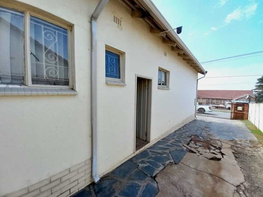 3 Bedroom Property for Sale in Symhurst Gauteng