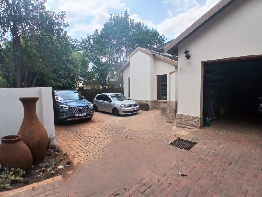 5 Bedroom Property for Sale in Montana Park Gauteng