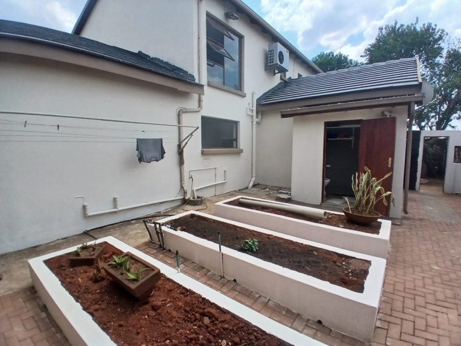 5 Bedroom Property for Sale in Montana Park Gauteng