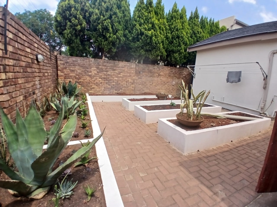 5 Bedroom Property for Sale in Montana Park Gauteng