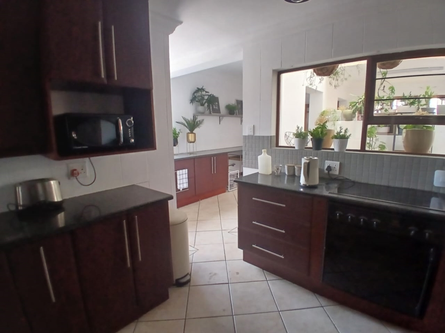 5 Bedroom Property for Sale in Montana Park Gauteng