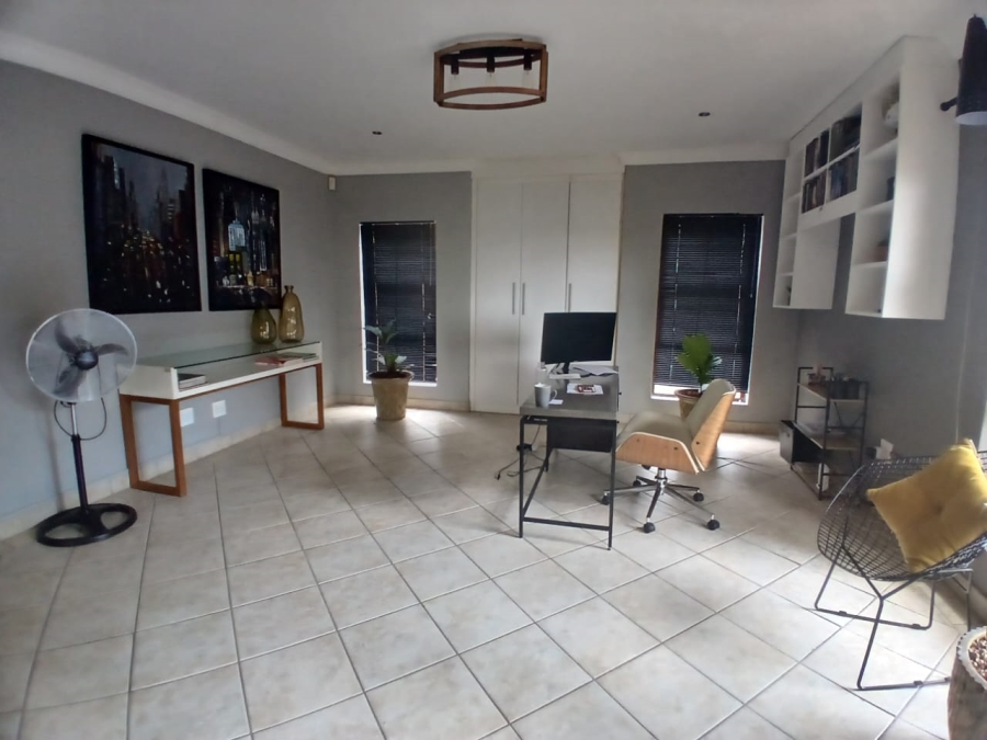 5 Bedroom Property for Sale in Montana Park Gauteng