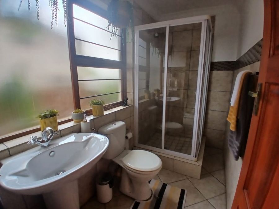 5 Bedroom Property for Sale in Montana Park Gauteng