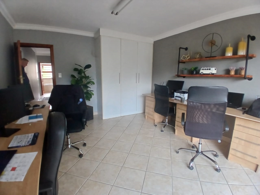 5 Bedroom Property for Sale in Montana Park Gauteng