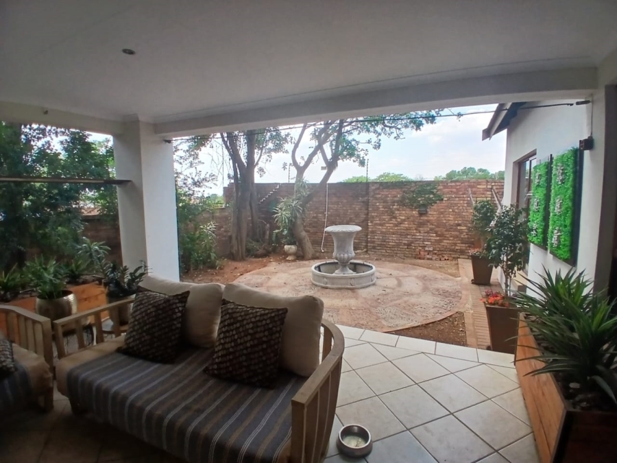 5 Bedroom Property for Sale in Montana Park Gauteng
