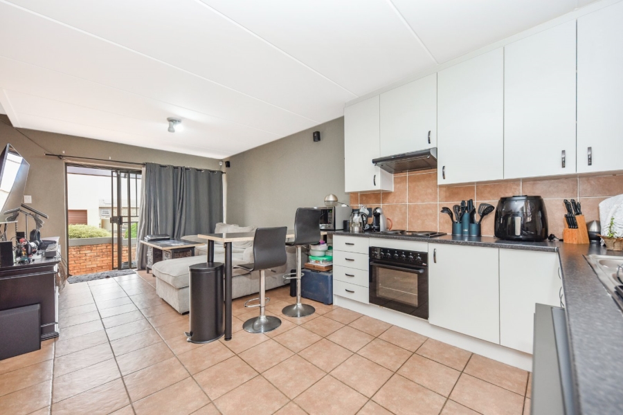 3 Bedroom Property for Sale in Wilgeheuwel Gauteng