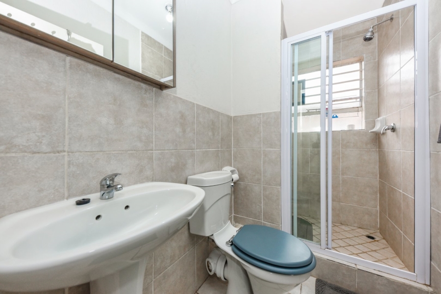 3 Bedroom Property for Sale in Wilgeheuwel Gauteng