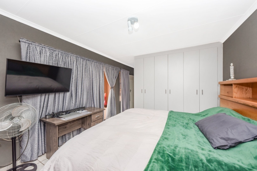 3 Bedroom Property for Sale in Wilgeheuwel Gauteng