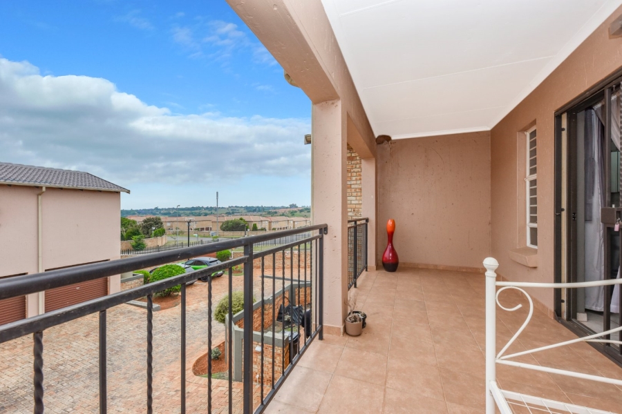 3 Bedroom Property for Sale in Wilgeheuwel Gauteng