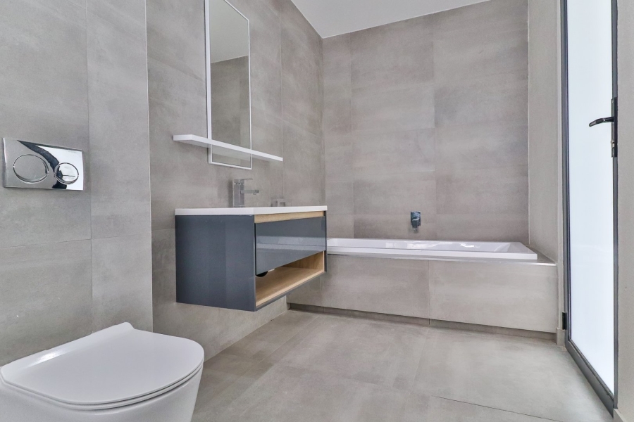 To Let 4 Bedroom Property for Rent in Sandown Gauteng