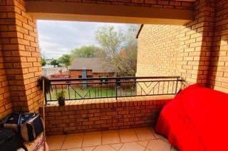 2 Bedroom Property for Sale in Karenpark Gauteng