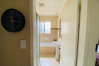 2 Bedroom Property for Sale in Karenpark Gauteng