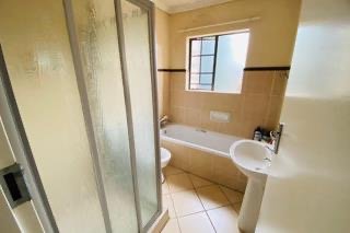 2 Bedroom Property for Sale in Karenpark Gauteng