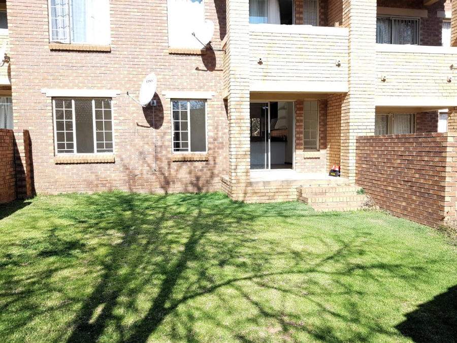 To Let 2 Bedroom Property for Rent in Mooikloof Ridge Gauteng