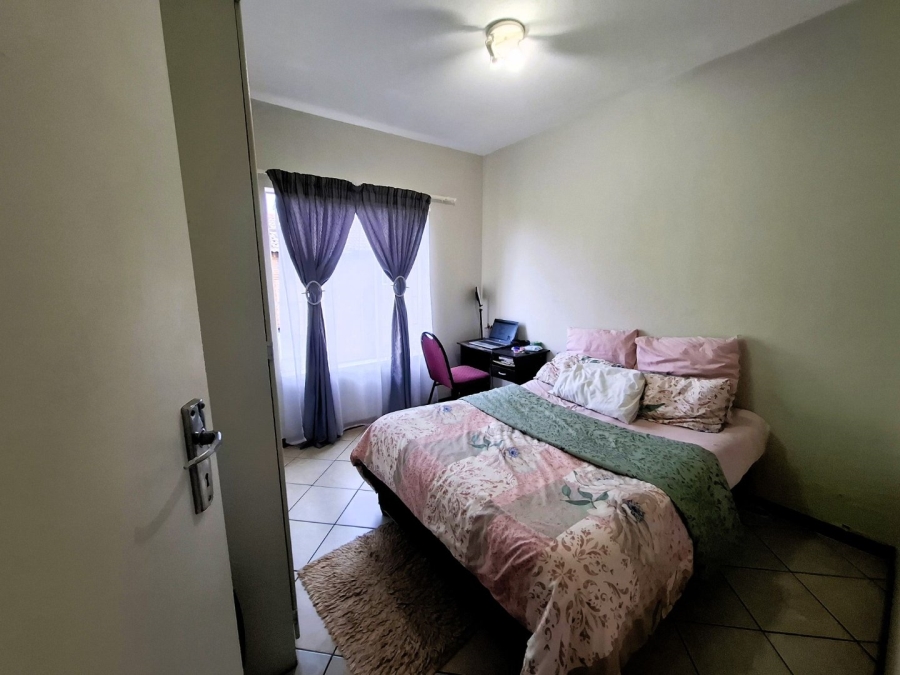 To Let 2 Bedroom Property for Rent in Mooikloof Ridge Gauteng